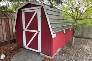 2029 Albany Dr, Santa Rosa, CA 95401 - Photo 23