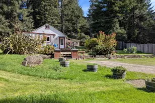 10901 Gurley Ln, Mendocino, CA 95460 - Photo 45