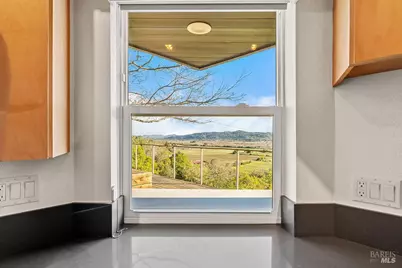 23121 Vineyard Road, Geyserville, CA 95441 - Photo 35