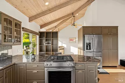 23121 Vineyard Road, Geyserville, CA 95441 - Photo 15