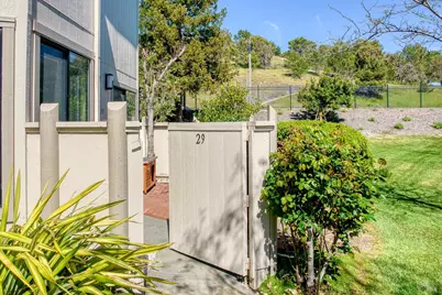 29 Sailmaker Court, San Rafael, CA 94903 - Photo 3