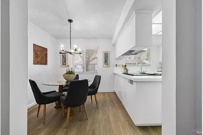 91 Grande Paseo, San Rafael, CA 94903 - Photo 5