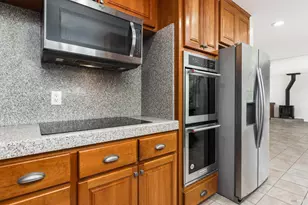 19356 Orange Ave, Sonoma, CA 95476 - Photo 11