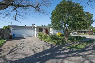 141 Hillview Dr, Cloverdale, CA 95425 - Photo 1