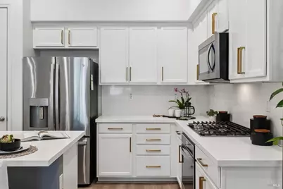 28 Lesina Way, Novato, CA 94945 - Photo 15