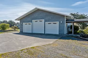 46701 Iversen Dr, Gualala, CA 95445 - Photo 45