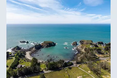 46701 Iversen Drive, Gualala, CA 95445 - Photo 5