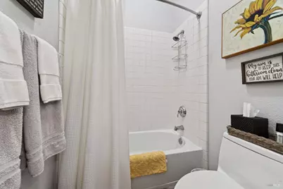 8484 Trione Circle, Windsor, CA 95492 - Photo 23