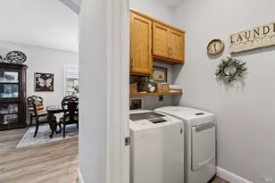 8484 Trione Cir, Windsor, CA 95492 - Photo 13