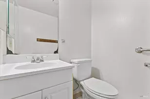 800 McKillop Ct, Petaluma, CA 94954 - Photo 15