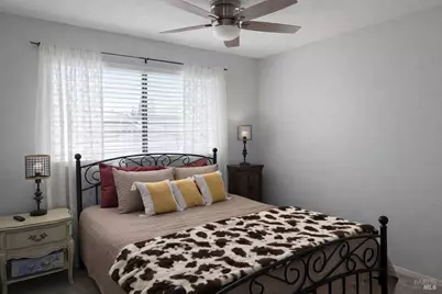 406 Lupine Circle, Vacaville, CA 95687 - Photo 13