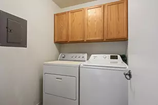 84 Crissy Pl, Novato, CA 94949 - Photo 33