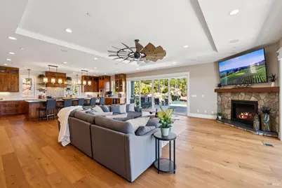 3882 Royal Manor Place, Santa Rosa, CA 95404 - Photo 3