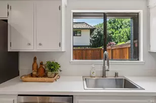 11 Pueblo Dr, San Rafael, CA 94903 - Photo 19