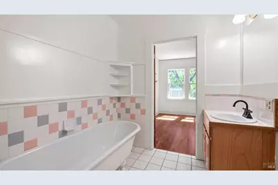 1160 Carr Avenue, Santa Rosa, CA 95404 - Photo 19