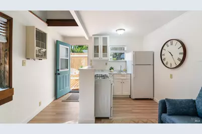 1160 Carr Avenue, Santa Rosa, CA 95404 - Photo 39