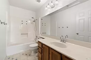 131 Cambridge Dr, Vacaville, CA 95687 - Photo 17