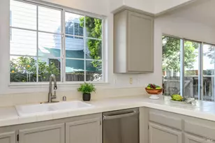 2083 Easton Dr, Petaluma, CA 94952 - Photo 11