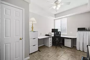 207 Laurelwood Way, Vacaville, CA 95687 - Photo 41