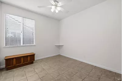 207 Laurelwood Way, Vacaville, CA 95687 - Photo 47