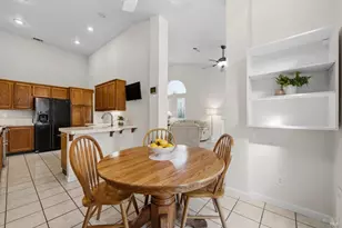 207 Laurelwood Way, Vacaville, CA 95687 - Photo 25