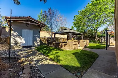 1156 Fox Hound Court, Vacaville, CA 95687 - Photo 17