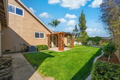 130 Longview Drive, Vacaville, CA 95687 - Photo 57