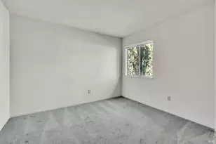 356 Jacaranda Dr, Suisun City, CA 94585 - Photo 19