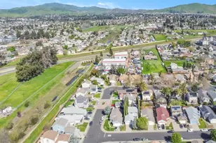 356 Jacaranda Dr, Suisun City, CA 94585 - Photo 37