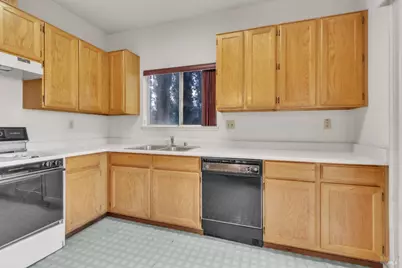 356 Jacaranda Drive, Suisun City, CA 94585 - Photo 15