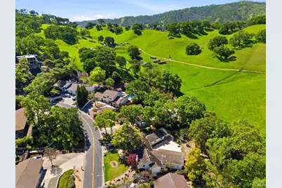 215 Wykoff Drive, Vacaville, CA 95688 - Photo 57