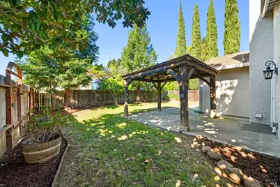 736 Notre Dame Drive, Vacaville, CA 95687 - Photo 49