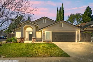 736 Notre Dame Dr, Vacaville, CA 95687 - Photo 1