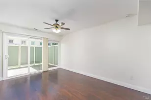 32 Oliva Dr, Novato, CA 94947 - Photo 9