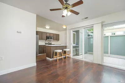 32 Oliva Drive, Novato, CA 94947 - Photo 3