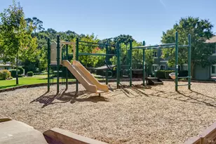 32 Oliva Dr, Novato, CA 94947 - Photo 17