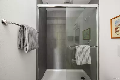 435 University Street, Healdsburg, CA 95448 - Photo 13