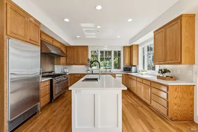 335 Golden Gate Avenue, Belvedere, CA 94920 - Photo 31