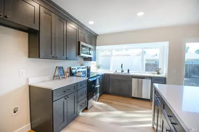 905 W F Street, Dixon, CA 95620 - Photo 15