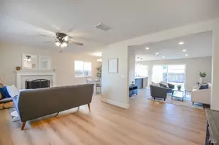 905 W F St, Dixon, CA 95620 - Photo 5