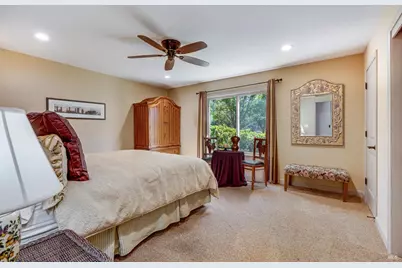 1040 Mount George Avenue, Napa, CA 94558 - Photo 17