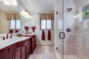 1040 Mt George Ave, Napa, CA 94558 - Photo 15