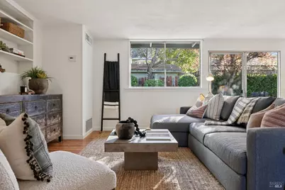 26 Venetia Meadows, San Rafael, CA 94903 - Photo 5