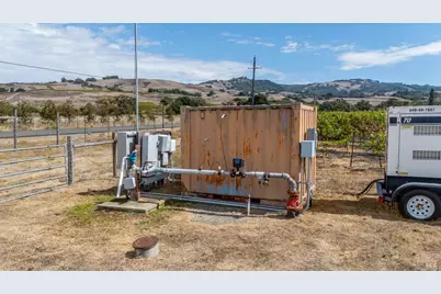 3340 Lichau Road, Penngrove, CA 94951 - Photo 15