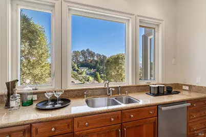 42 Vista Real, Mill Valley, CA 94941 - Photo 15