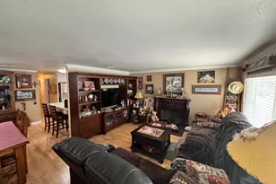 211 Regency Ct, Santa Rosa, CA 95401 - Photo 11