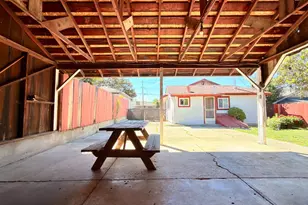 544 B St, Hollister, CA 95023 - Photo 29