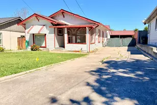 544 B St, Hollister, CA 95023 - Photo 3