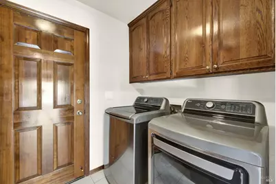 590 Laramie Way, Vacaville, CA 95688 - Photo 37