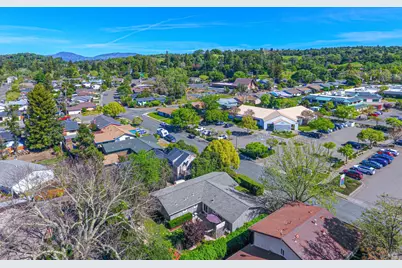 1323 Prentice Drive, Healdsburg, CA 95448 - Photo 43